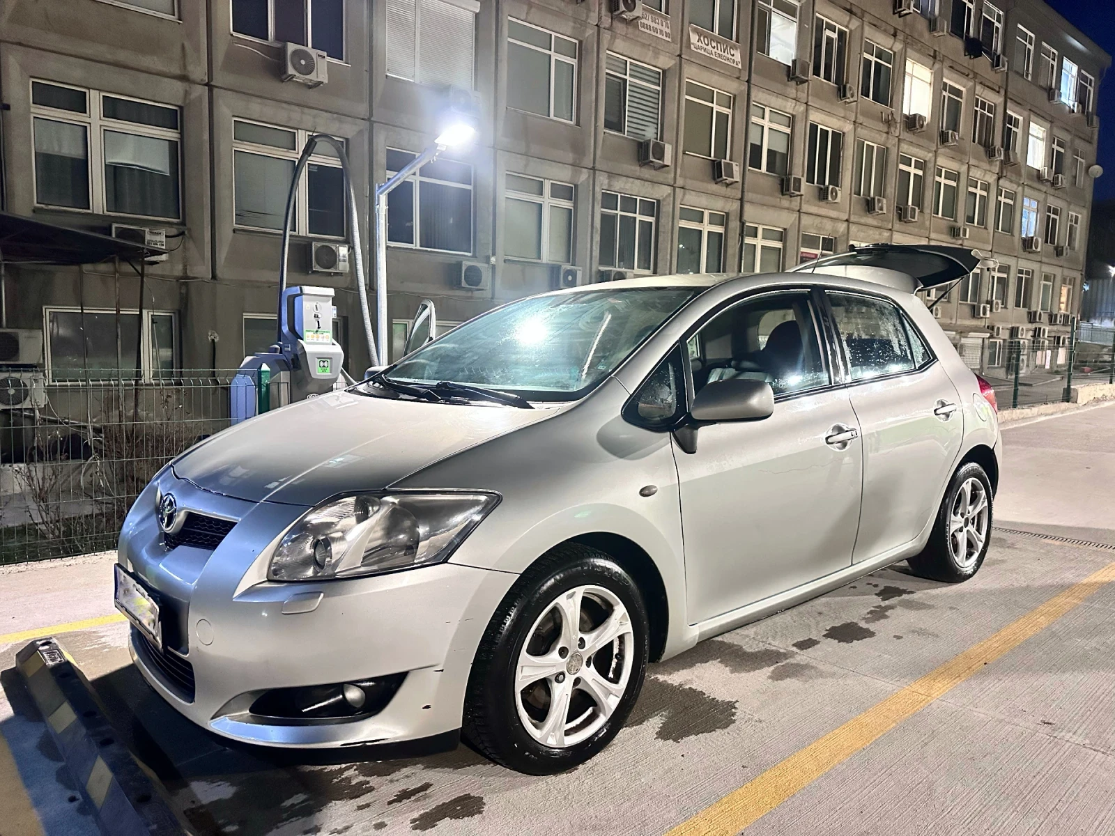 Toyota Auris, снимка 2 - Автомобили и джипове - 53829738