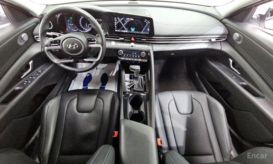 Hyundai Elantra, снимка 7 - Автомобили и джипове - 54077496