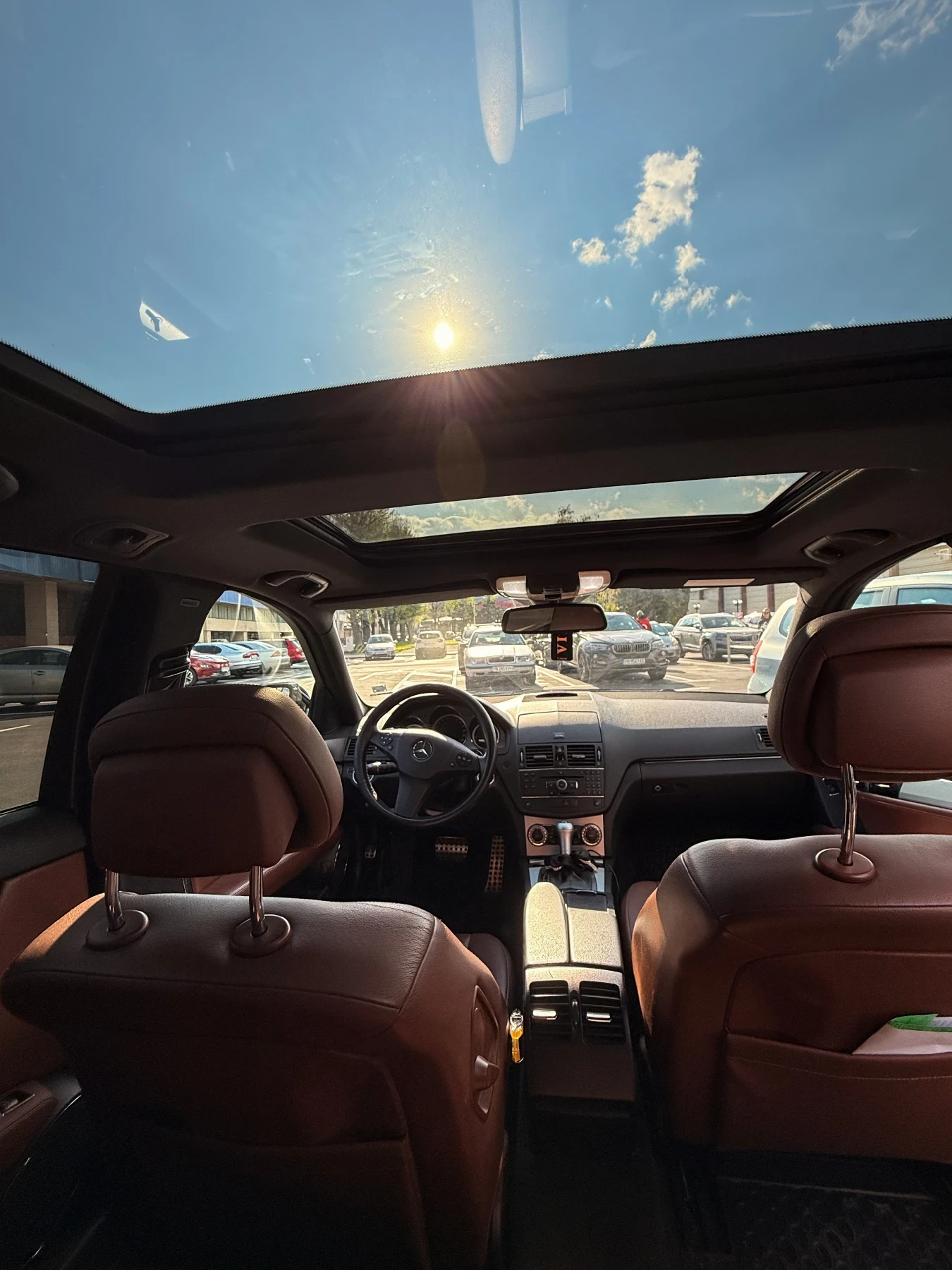 Mercedes-Benz C 320 NAVI* PANO* 7G-Tronic* 4Matic, снимка 12 - Автомобили и джипове - 54416461