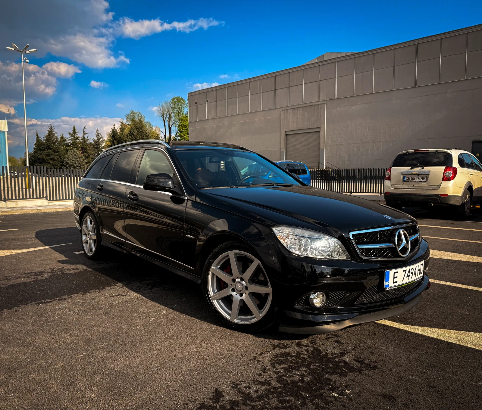Mercedes-Benz C 320 NAVI* PANO* 7G-Tronic* 4Matic, снимка 4 - Автомобили и джипове - 54416461