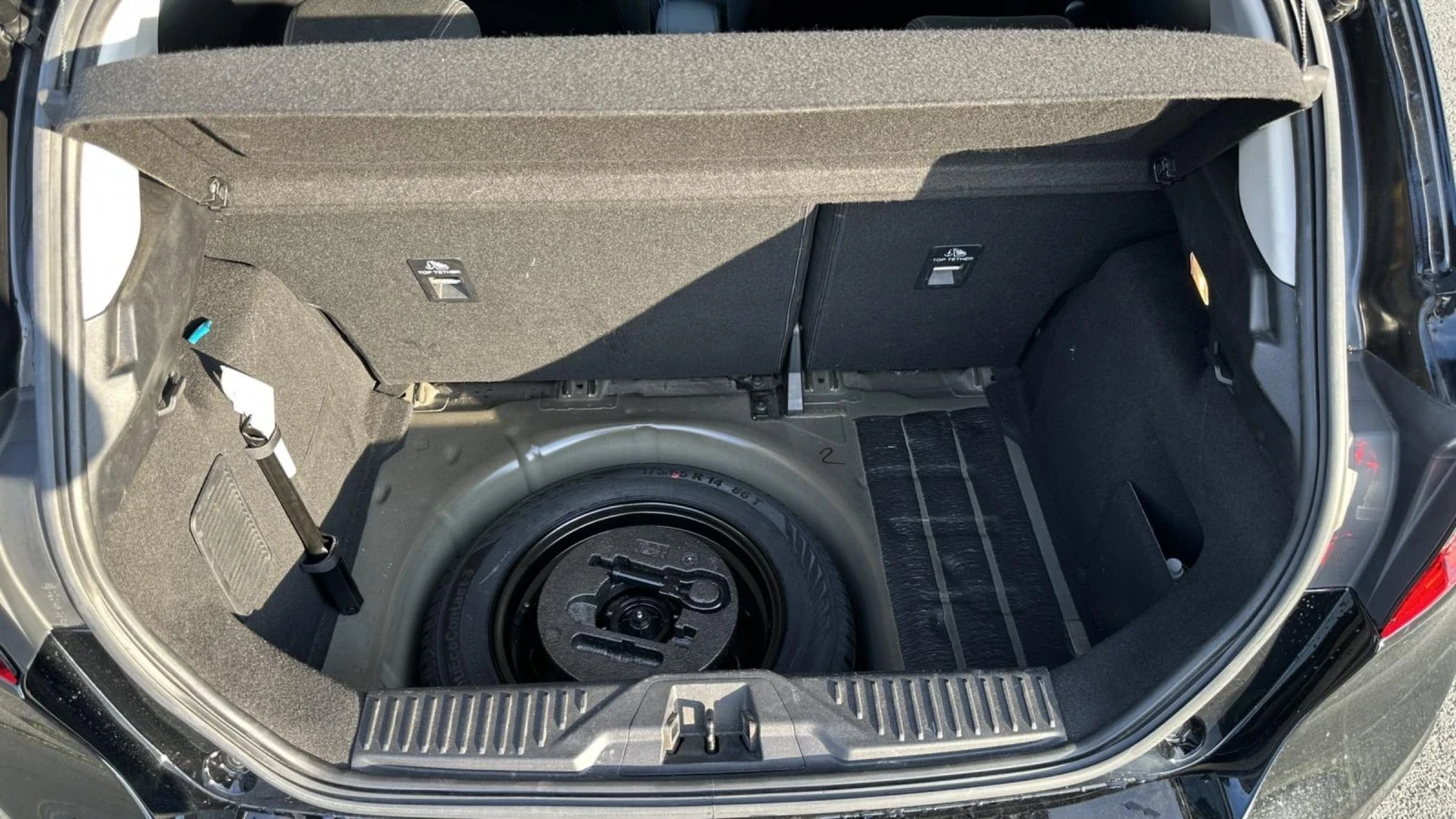 Ford Fiesta 1.0 EcoBoost S&S Aut. TITANIUM, снимка 15 - Автомобили и джипове - 54697518