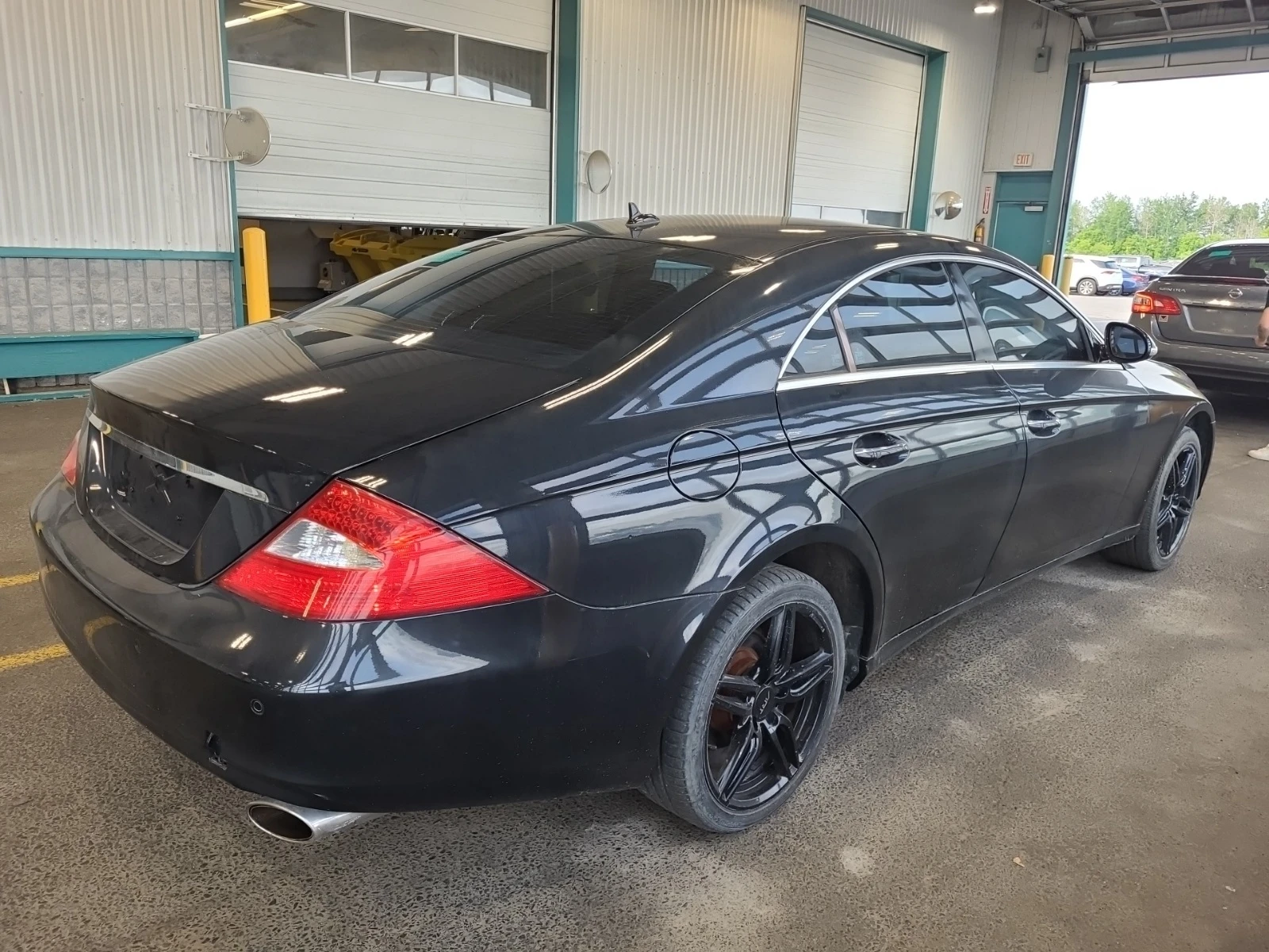 Mercedes-Benz CLS 550 ОБДУХВАНЕ * AIRMATIC * ШИБЕДАХ * CARFAX * , снимка 3 - Автомобили и джипове - 54900712