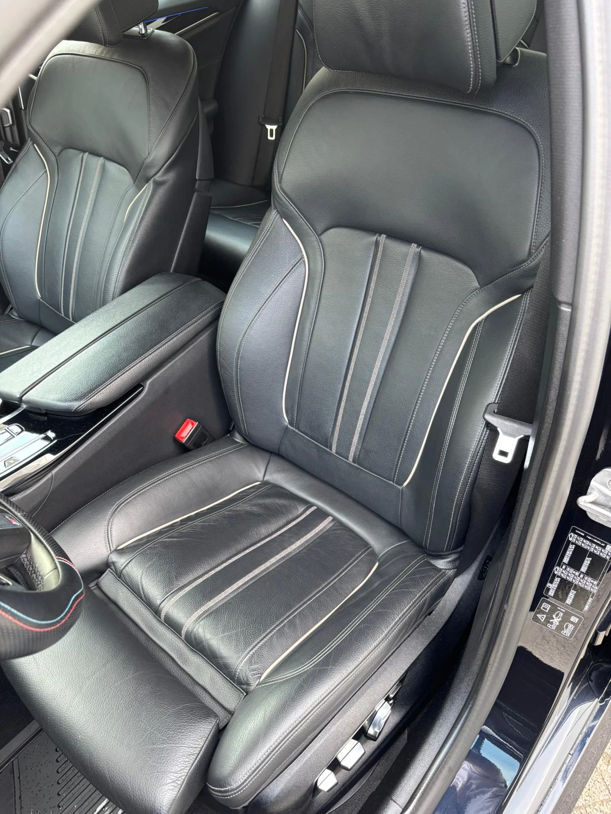 BMW 550 M550i xDrive 530 Hp, G30 LCI * ГАРАНЦИЯ, снимка 8 - Автомобили и джипове - 55002306