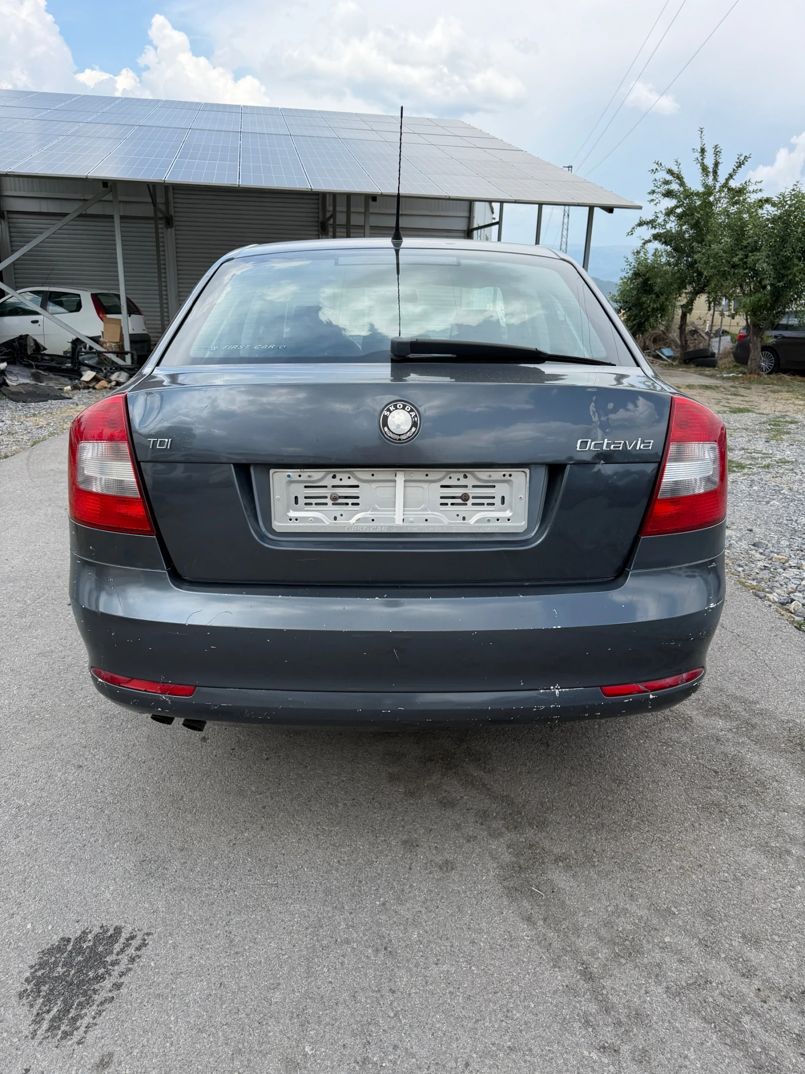 Skoda Octavia 1.9 tdi BLS facelift, снимка 4 - Автомобили и джипове - 55140143