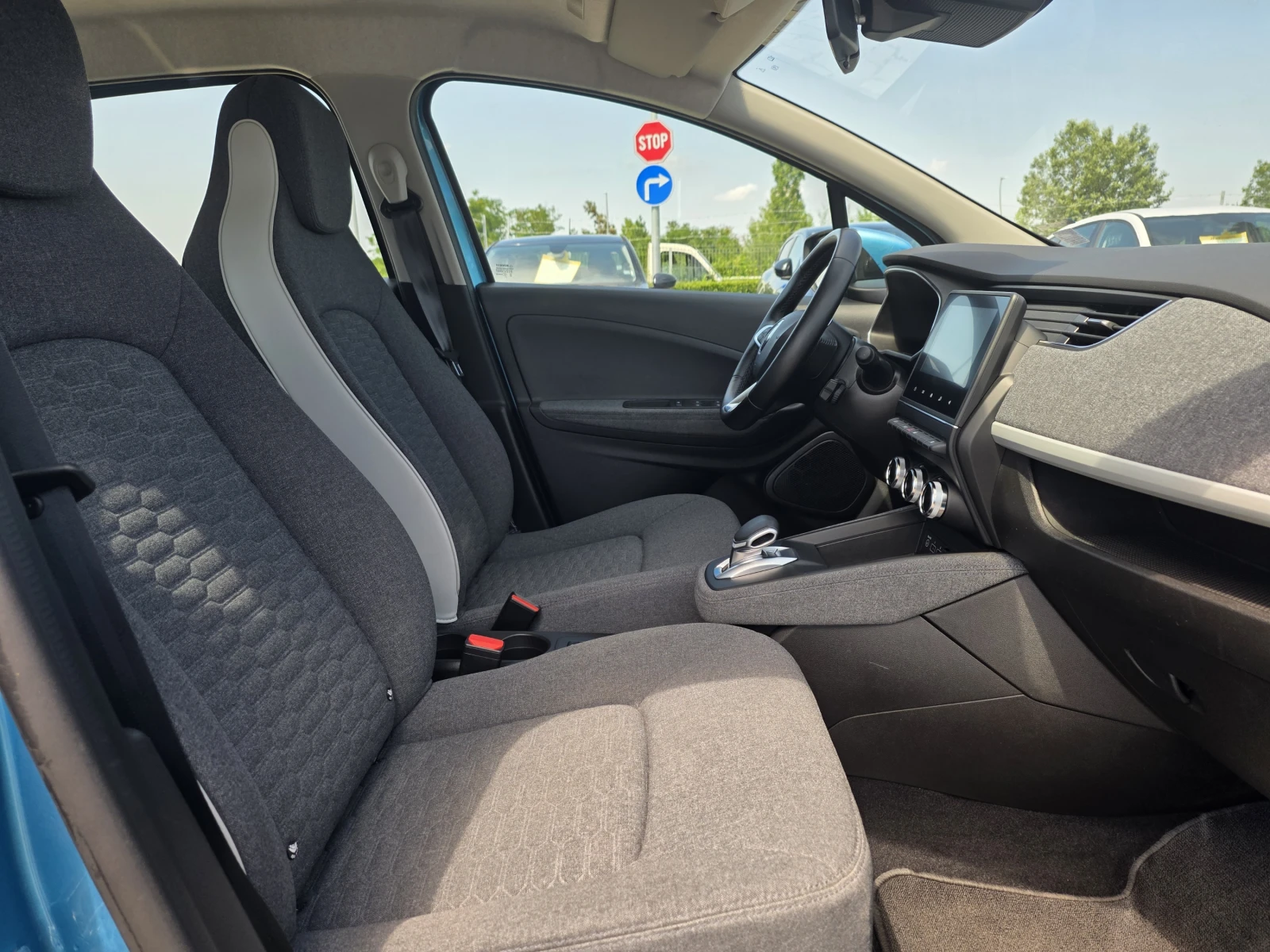 Renault Zoe 52Kwh/108к.с./Evolution, снимка 14 - Автомобили и джипове - 55536889
