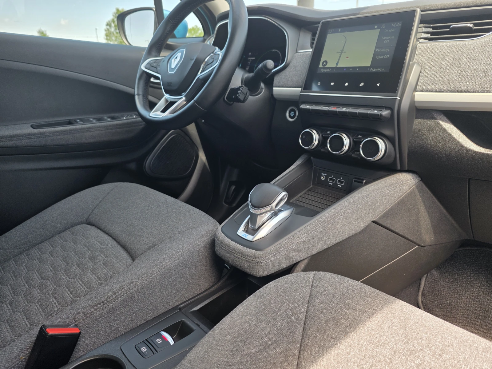 Renault Zoe 52Kwh/108к.с./Evolution, снимка 15 - Автомобили и джипове - 55536889