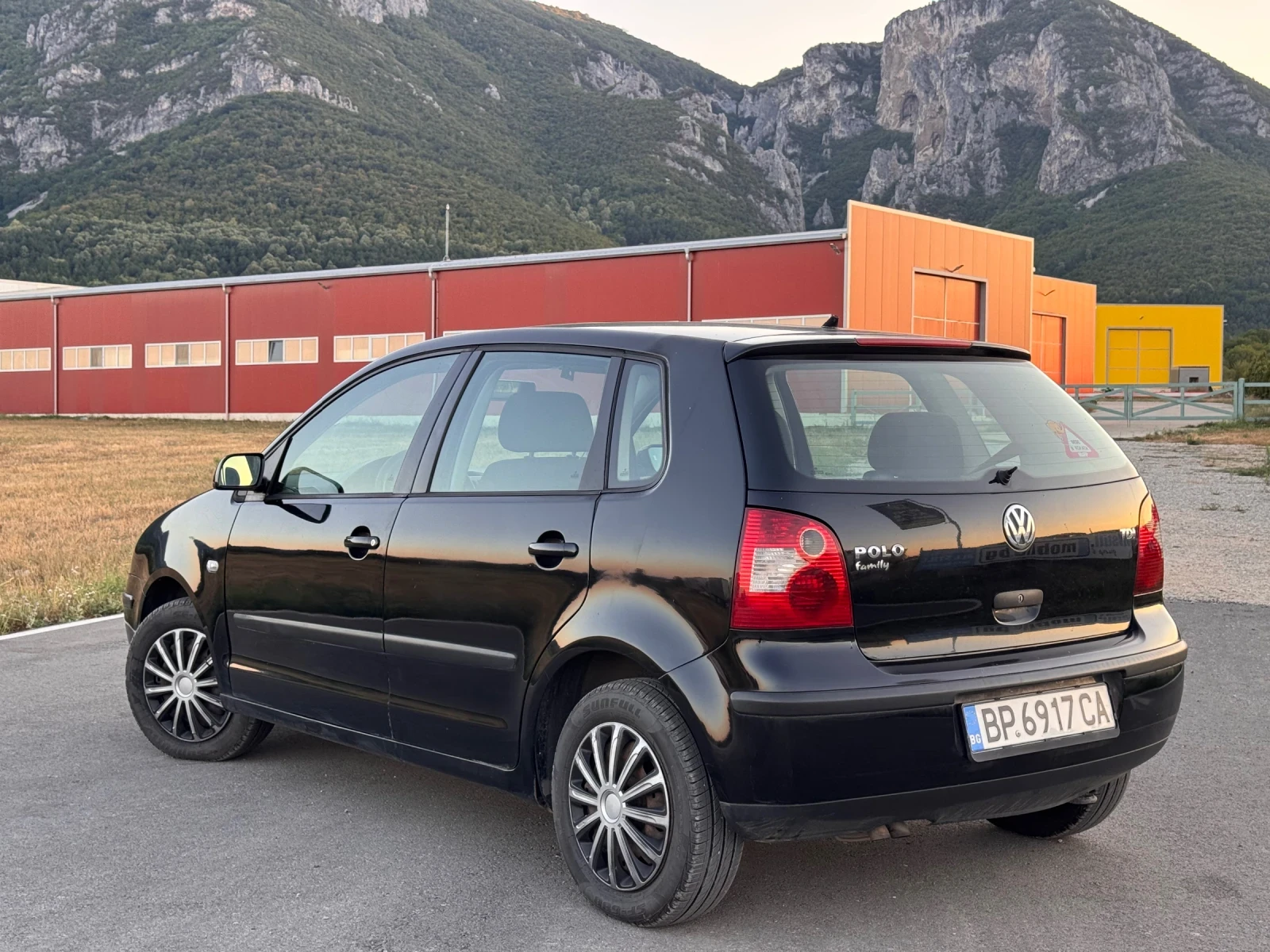 VW Polo 1.9TDI - 101 ps / Климатик, снимка 4 - Автомобили и джипове - 55729690