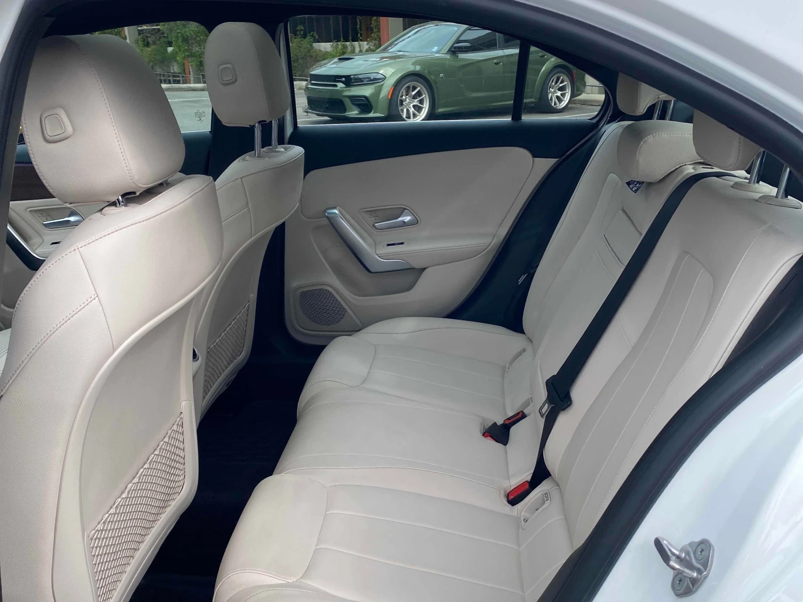 Mercedes-Benz A 220 * CARFAX * ЦЕНА ДО БГ, снимка 11 - Автомобили и джипове - 55940649