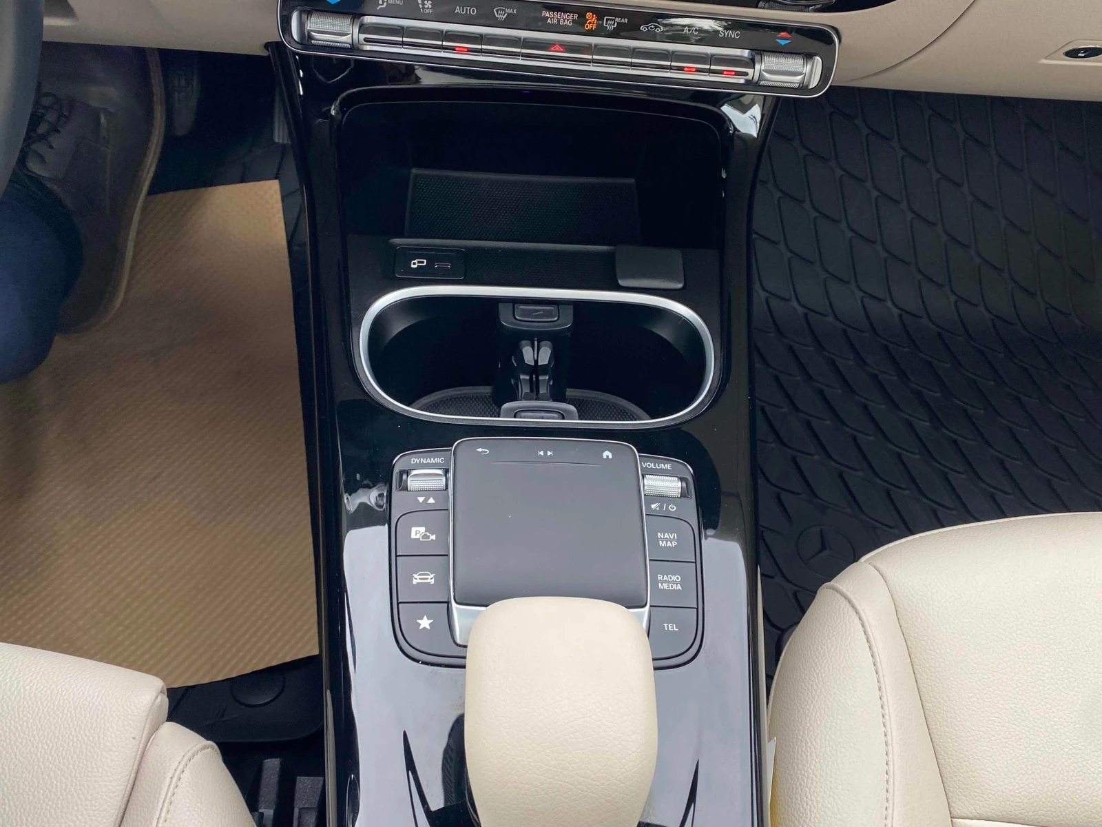 Mercedes-Benz A 220 * CARFAX * ЦЕНА ДО БГ, снимка 9 - Автомобили и джипове - 55940649