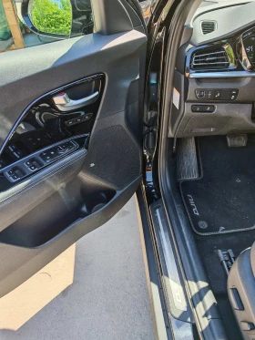 Kia Niro 64KWh/EXECUTIVE LINE/SOH100%/KIACONN/FULL!, снимка 11