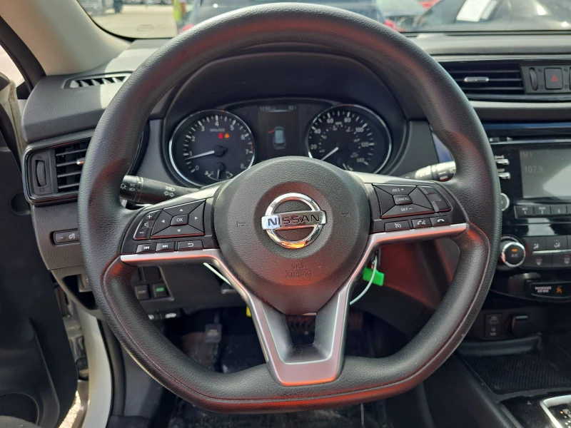 Nissan Rogue S, снимка 9 - Автомобили и джипове - 47632050