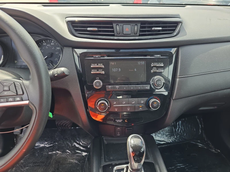 Nissan Rogue S, снимка 10 - Автомобили и джипове - 47632050