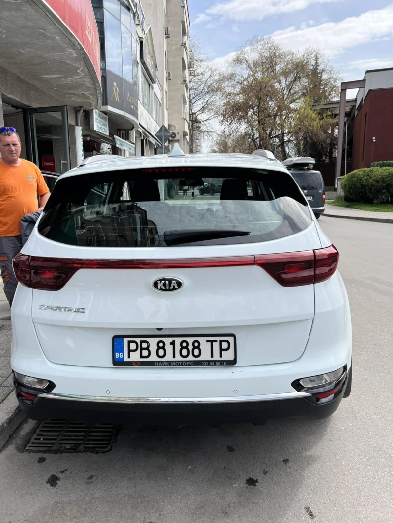 Kia Sportage, снимка 8 - Автомобили и джипове - 52542902