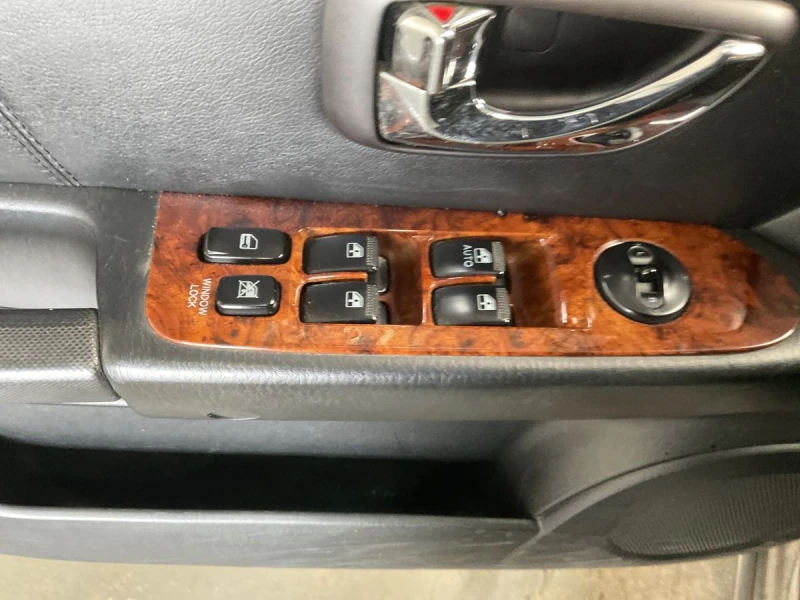 Hyundai Terracan  3.5 V6 Executive Бензин 194кc УНИКАТ ЛИЗИНГ, снимка 4 - Автомобили и джипове - 51619539