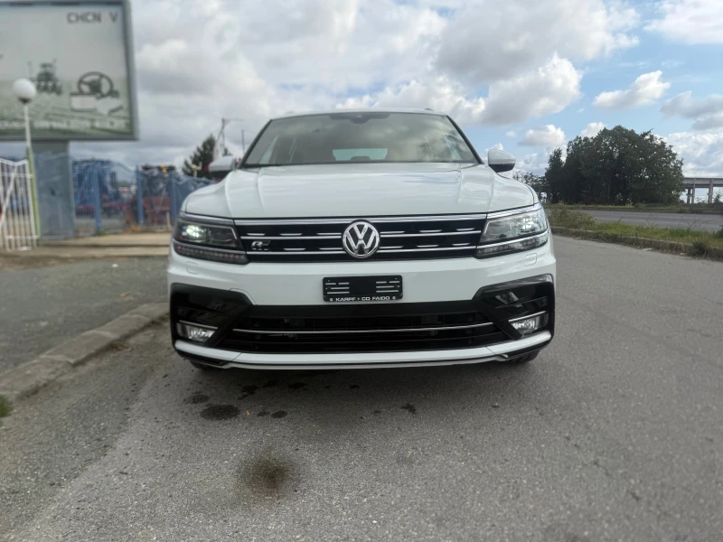 VW Tiguan 2.0 R-LINE DIGITAL 4х4 ШВЕЙЦАРИЯ, снимка 5 - Автомобили и джипове - 52073411