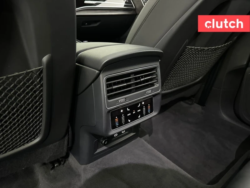 Audi Q7 Progressiv* Пано* 360* Обдух* 6 + 1, снимка 12 - Автомобили и джипове - 52457905