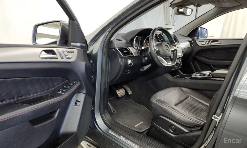 Mercedes-Benz GLE 350, снимка 10 - Автомобили и джипове - 52700115