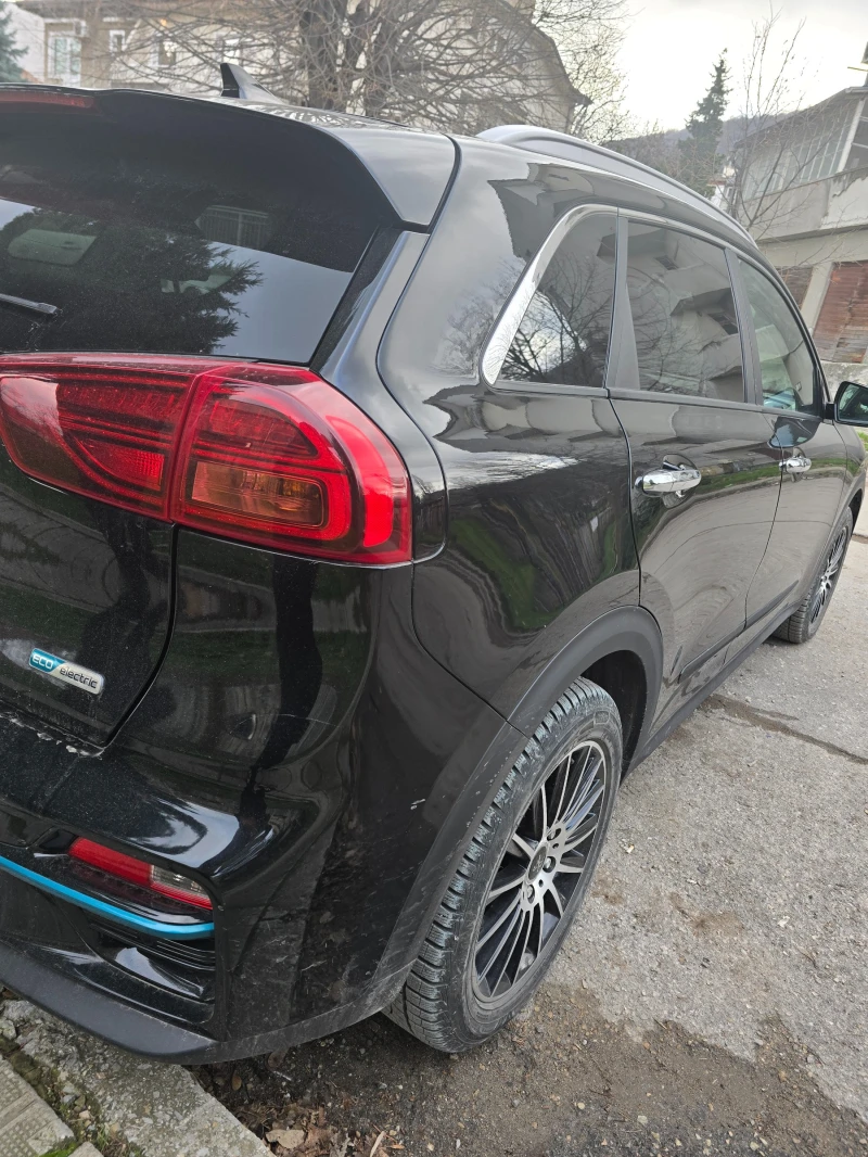 Kia Niro, снимка 5 - Автомобили и джипове - 52792666