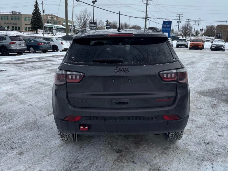 Jeep Compass * Trailhawk * CARFAX * БЕЗ ПЪРВОНАЧАЛНА ВНОСКА, снимка 4 - Автомобили и джипове - 52959350