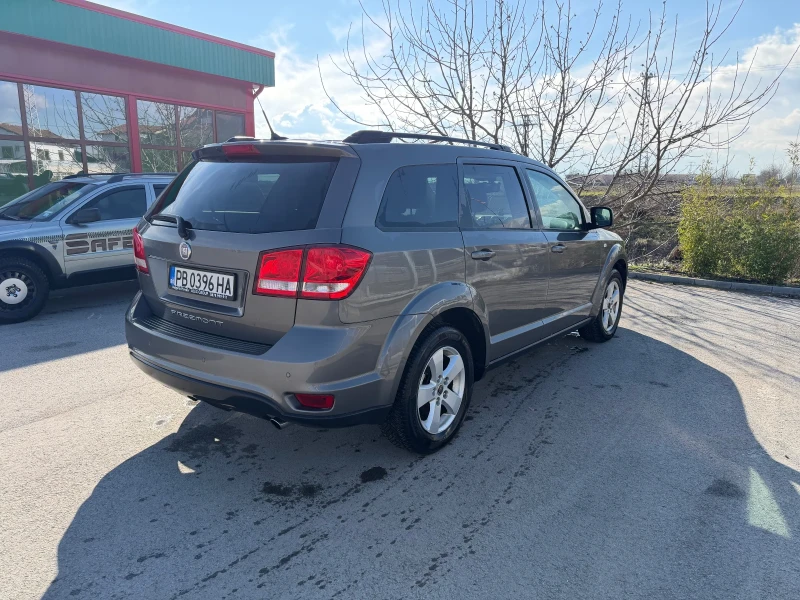 Fiat Freemont, снимка 5 - Автомобили и джипове - 53402848