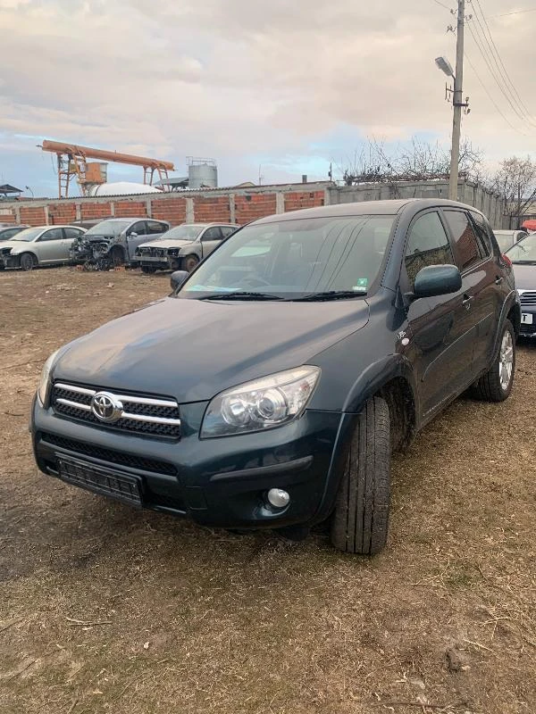 Toyota Rav4 2.2 D-CAT 177к.с НА ЧАСТИ - изображение 3