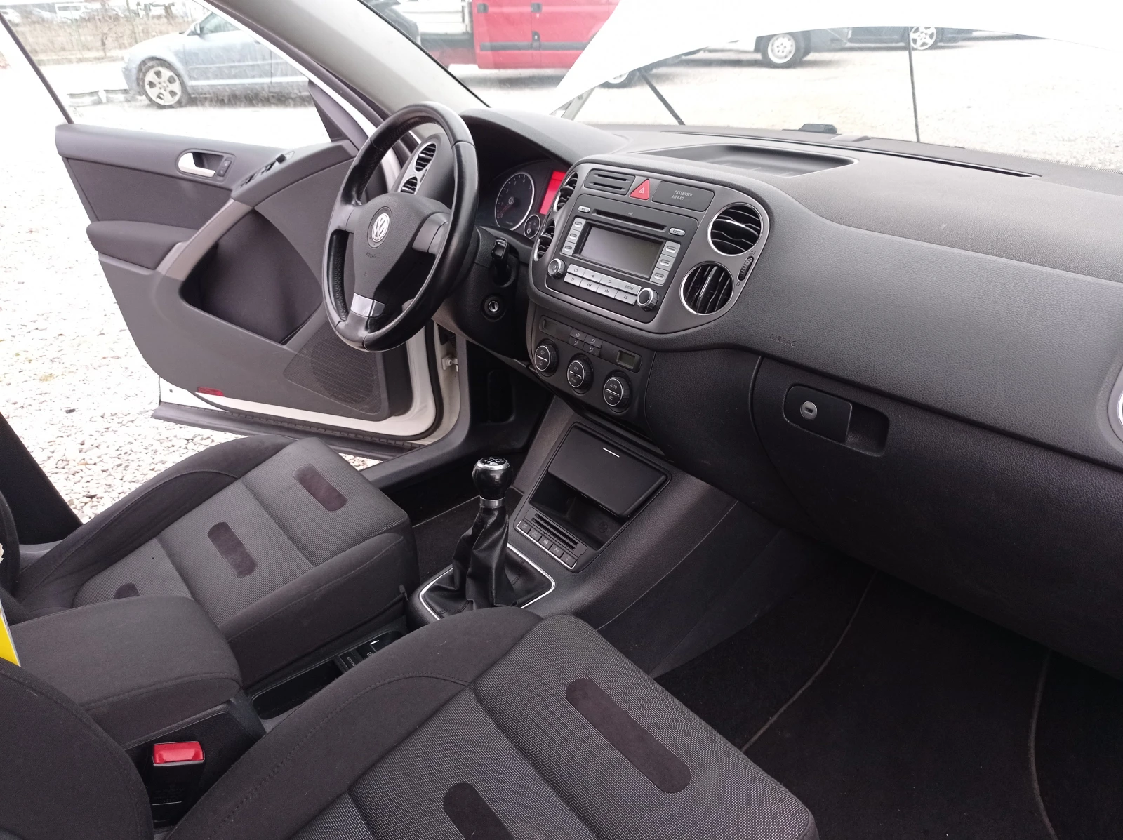 VW Tiguan 1.4 4x4 89000km Italy - изображение 10