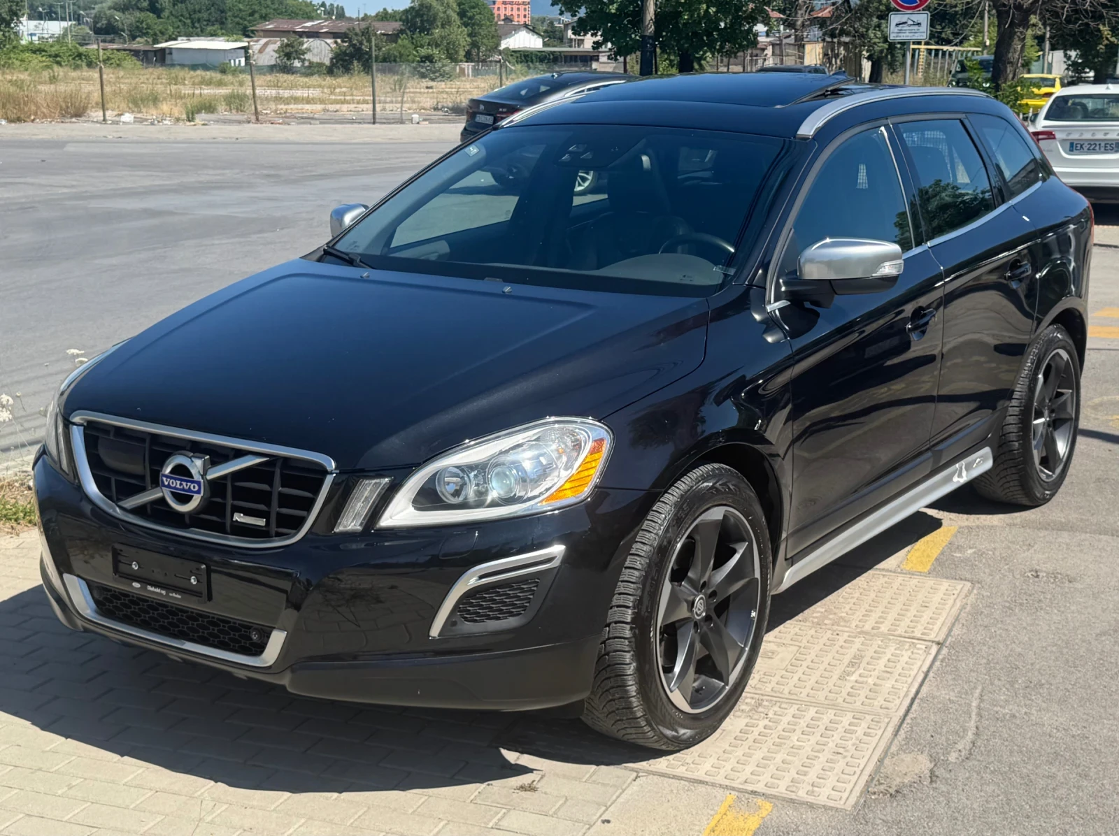Volvo XC60 XC60-T6 AWD R-Design 330.. ! | Mobile.bg   1