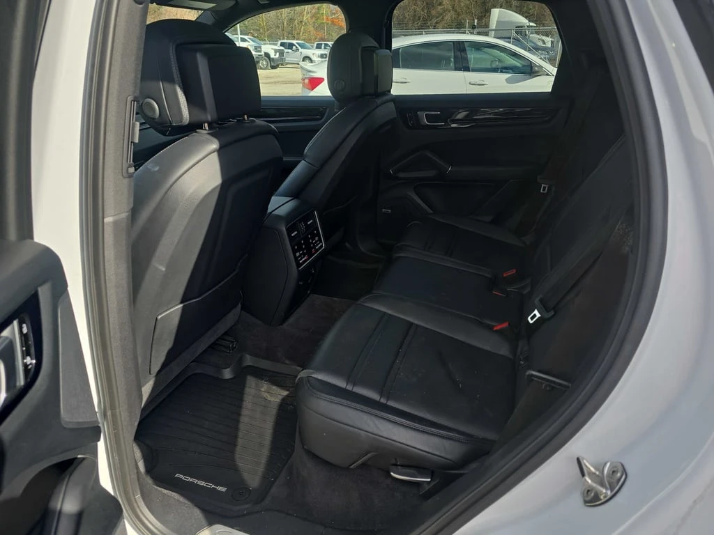 Porsche Cayenne * AWD * CARFAX * ЦЕНА ДО БЪЛГАРИЯ - изображение 10
