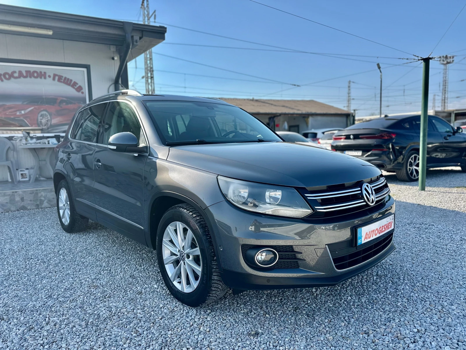 VW Tiguan 2.0TDI* NAVI* , снимка 6 - Автомобили и джипове - 53864342