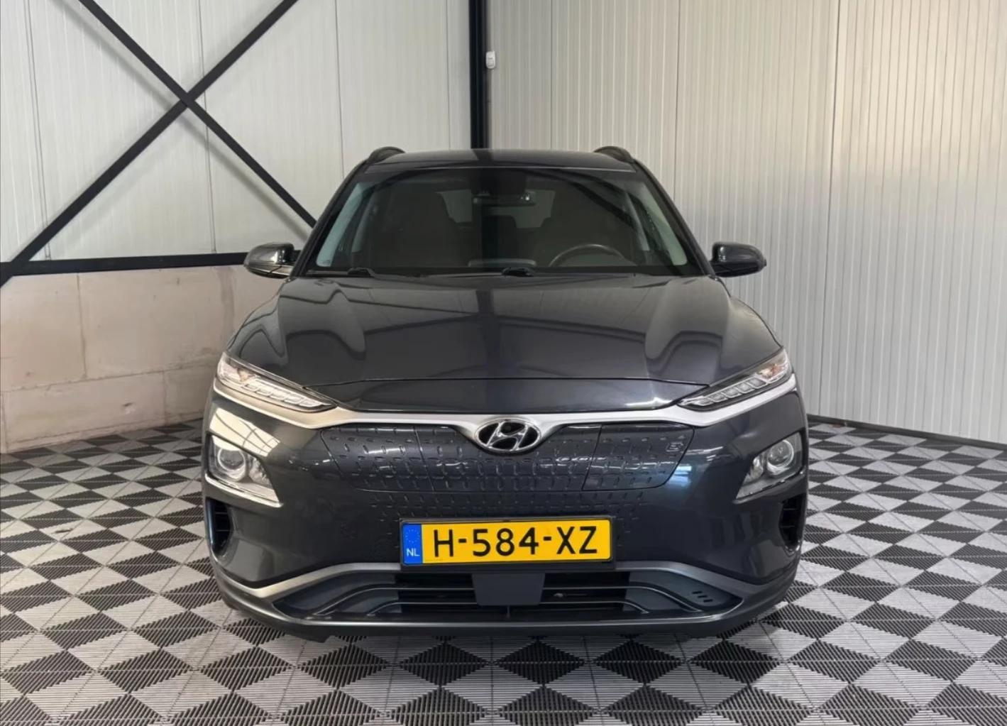 Hyundai Kona Comfort 64kWh, снимка 6 - Автомобили и джипове - 53899659
