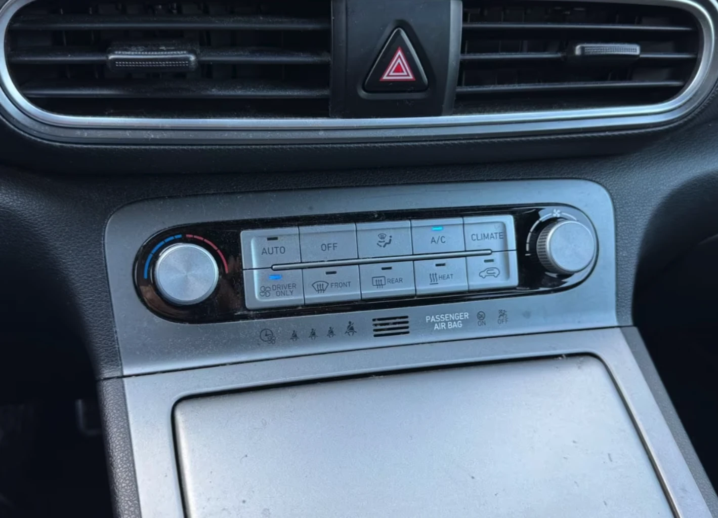 Hyundai Kona Comfort 64kWh, снимка 14 - Автомобили и джипове - 53899659