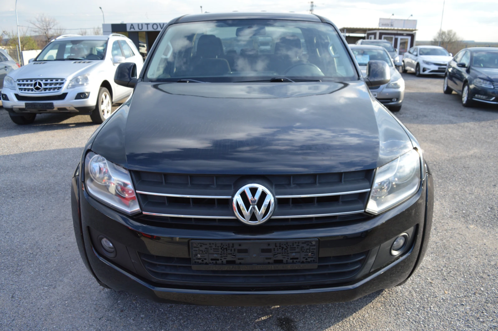 VW Amarok 2.0TDI-4x4-KLIMATRONIK, снимка 2 - Автомобили и джипове - 54091760