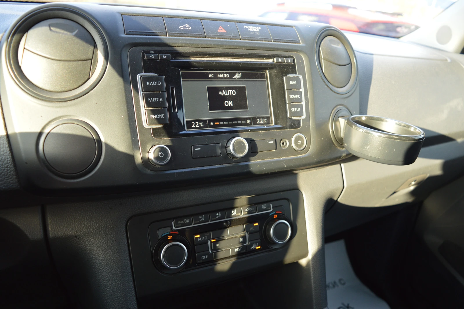 VW Amarok 2.0TDI-4x4-KLIMATRONIK, снимка 12 - Автомобили и джипове - 54091760