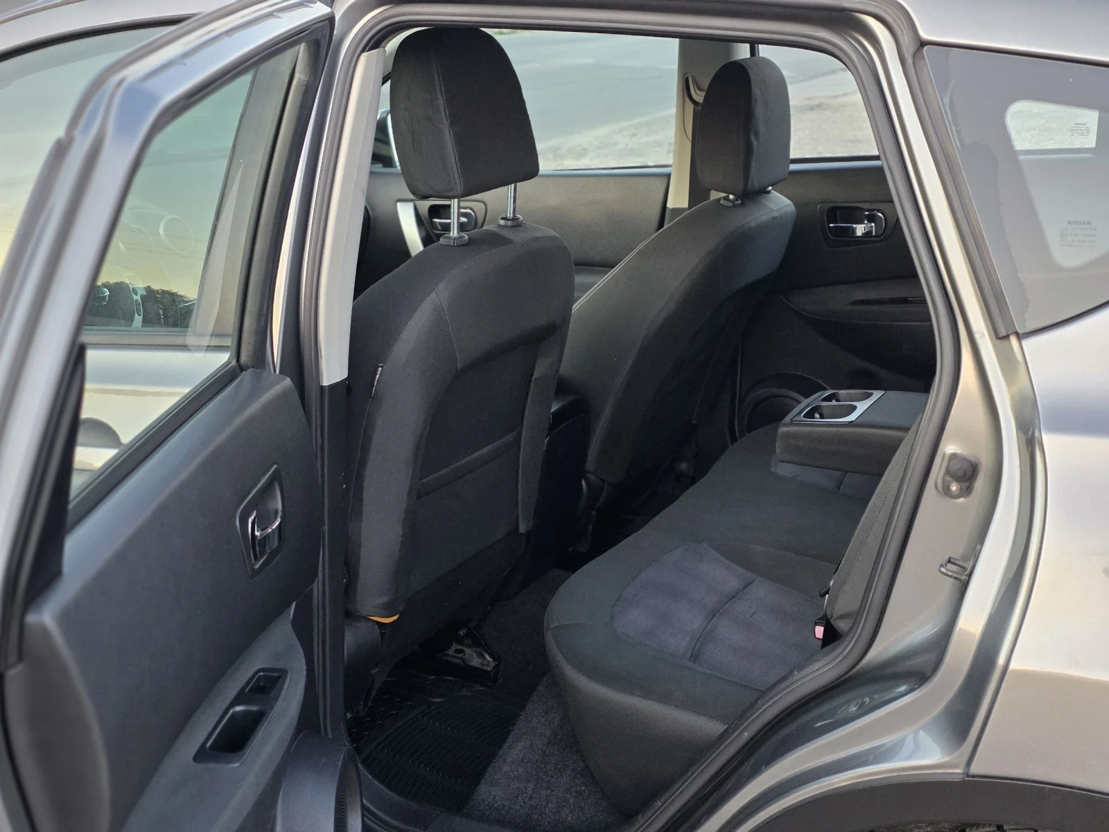 Nissan Qashqai 2.0 DCi 150 k.c. Лизинг, снимка 10 - Автомобили и джипове - 54444661