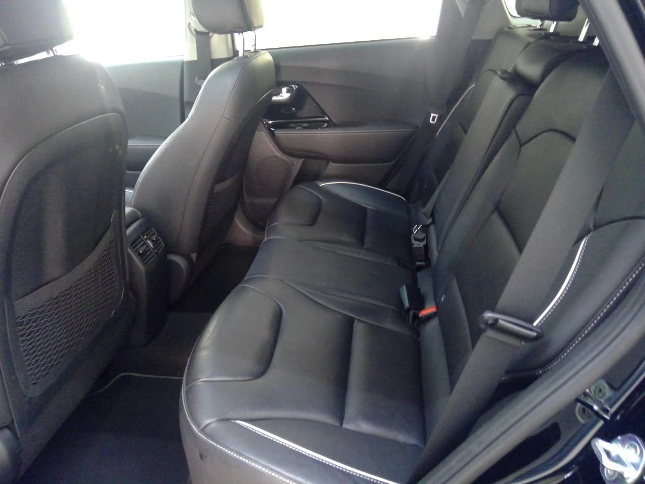 Kia Niro 64KWh/EXECUTIVE LINE/SOH100%/KIACONN/FULL!, снимка 6 - Автомобили и джипове - 54820615