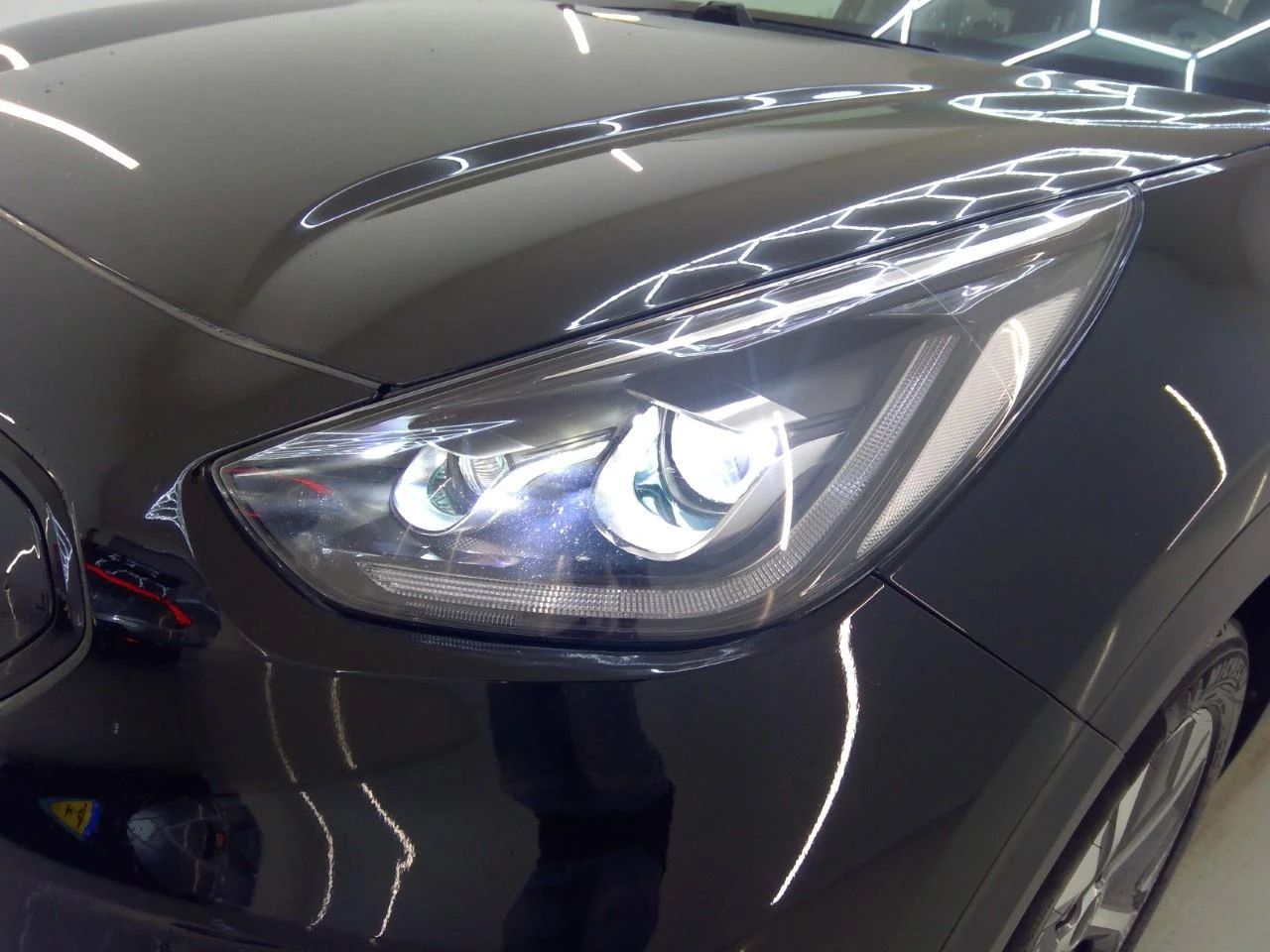 Kia Niro 64KWh/EXECUTIVE LINE/SOH100%/KIACONN/FULL!, снимка 12 - Автомобили и джипове - 54820615
