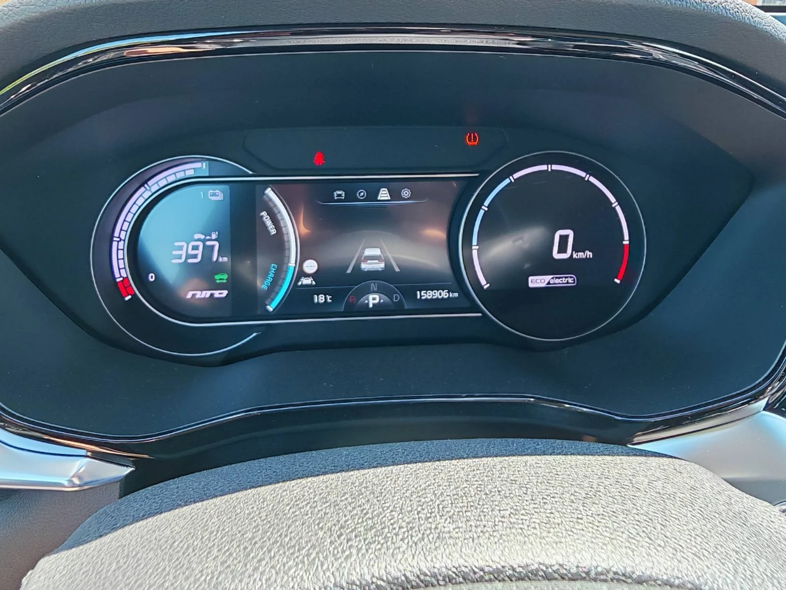 Kia Niro 64KWh/EXECUTIVE LINE/SOH100%/KIACONN/FULL!, снимка 15 - Автомобили и джипове - 55023925