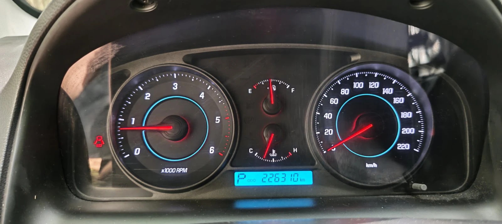 Chevrolet Captiva, снимка 17 - Автомобили и джипове - 54961484