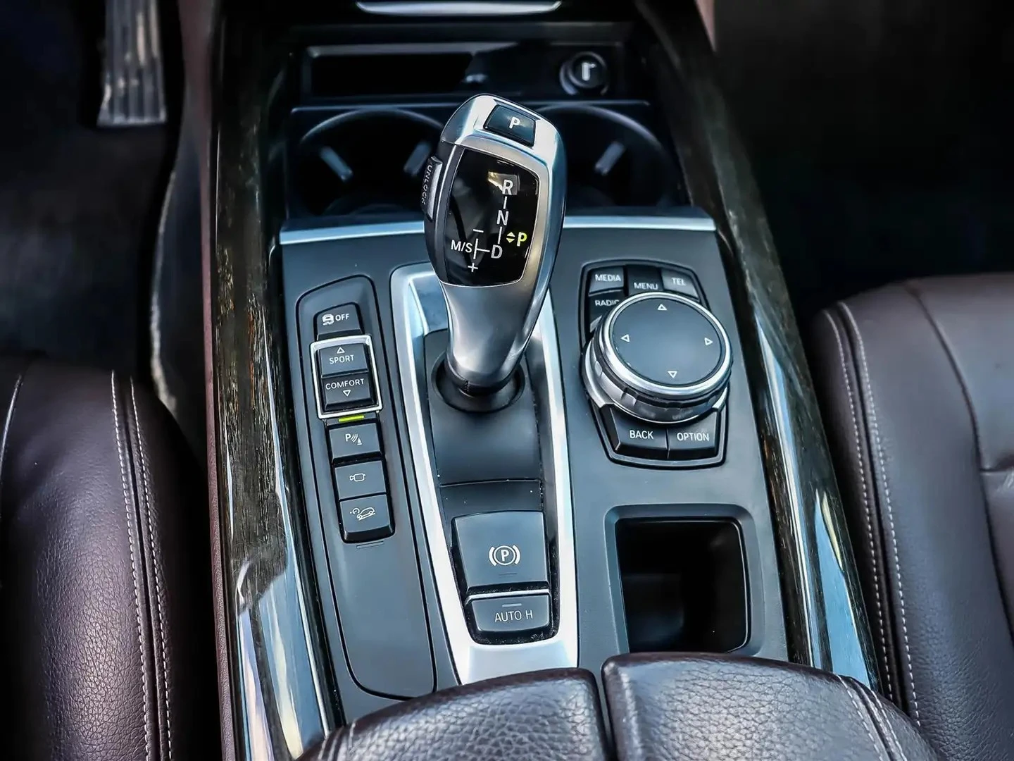 BMW X5 35i Premium ЦЕНА ДО БЪЛГАРИЯ АВТОКРЕДИТ, снимка 13 - Автомобили и джипове - 55528599