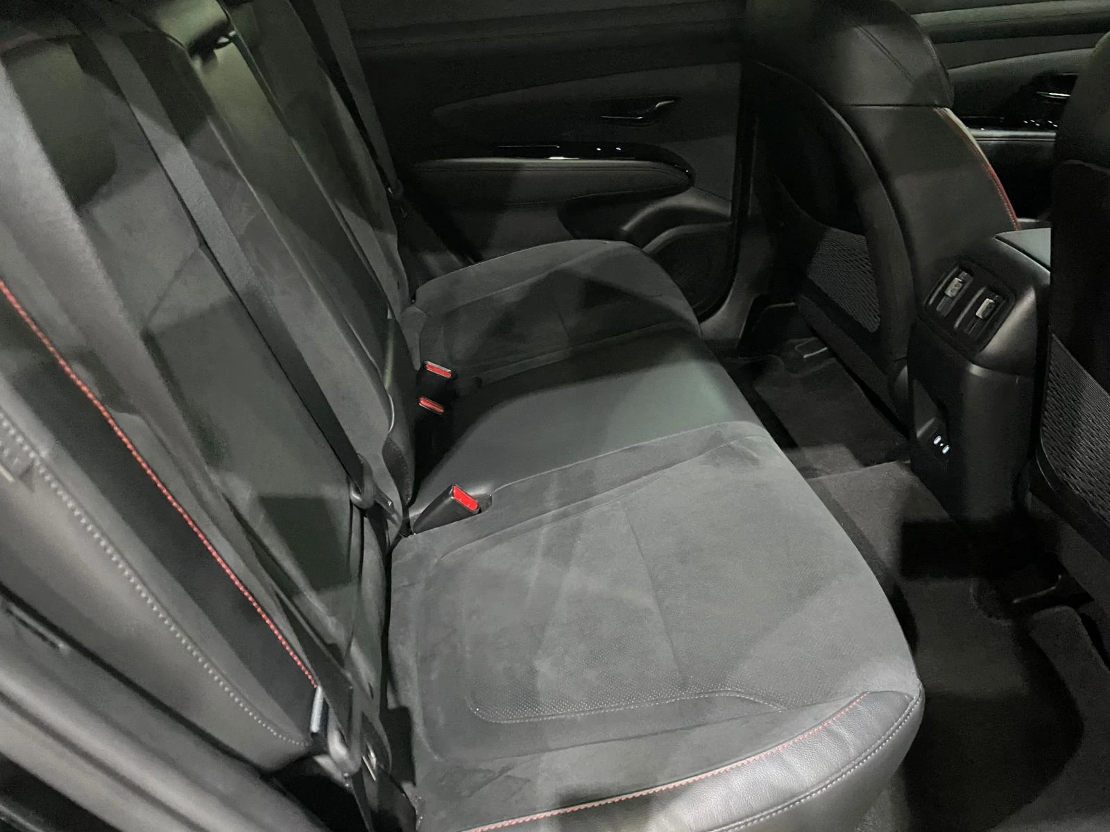 Hyundai Tucson 1.6 Turbo ! 2WD ! N Line !, снимка 12 - Автомобили и джипове - 55693891
