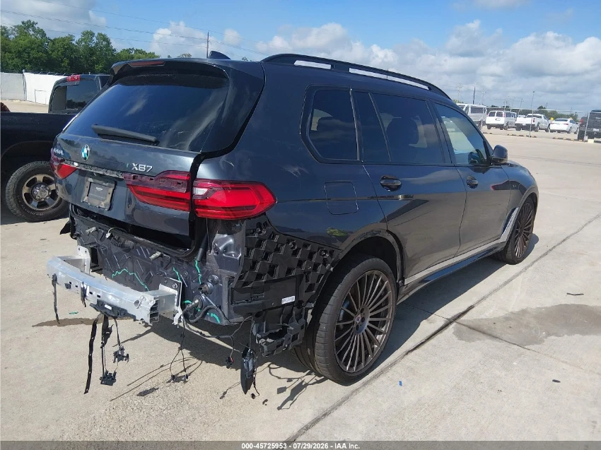 BMW X7 ALPINA XB7 / УНИКАТ / НАИСТАНА РЯДЪК МОДЕЛ, снимка 6 - Автомобили и джипове - 55815903