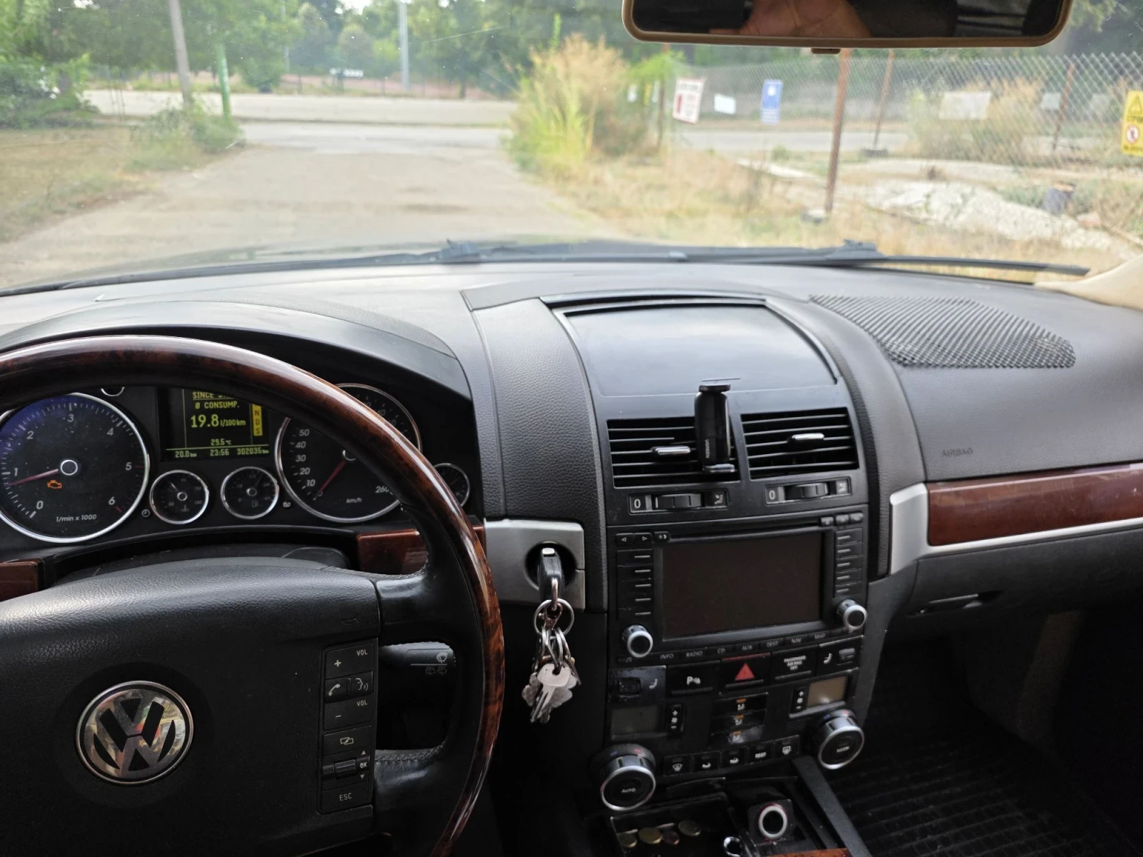 VW Touareg, снимка 10 - Автомобили и джипове - 55953818