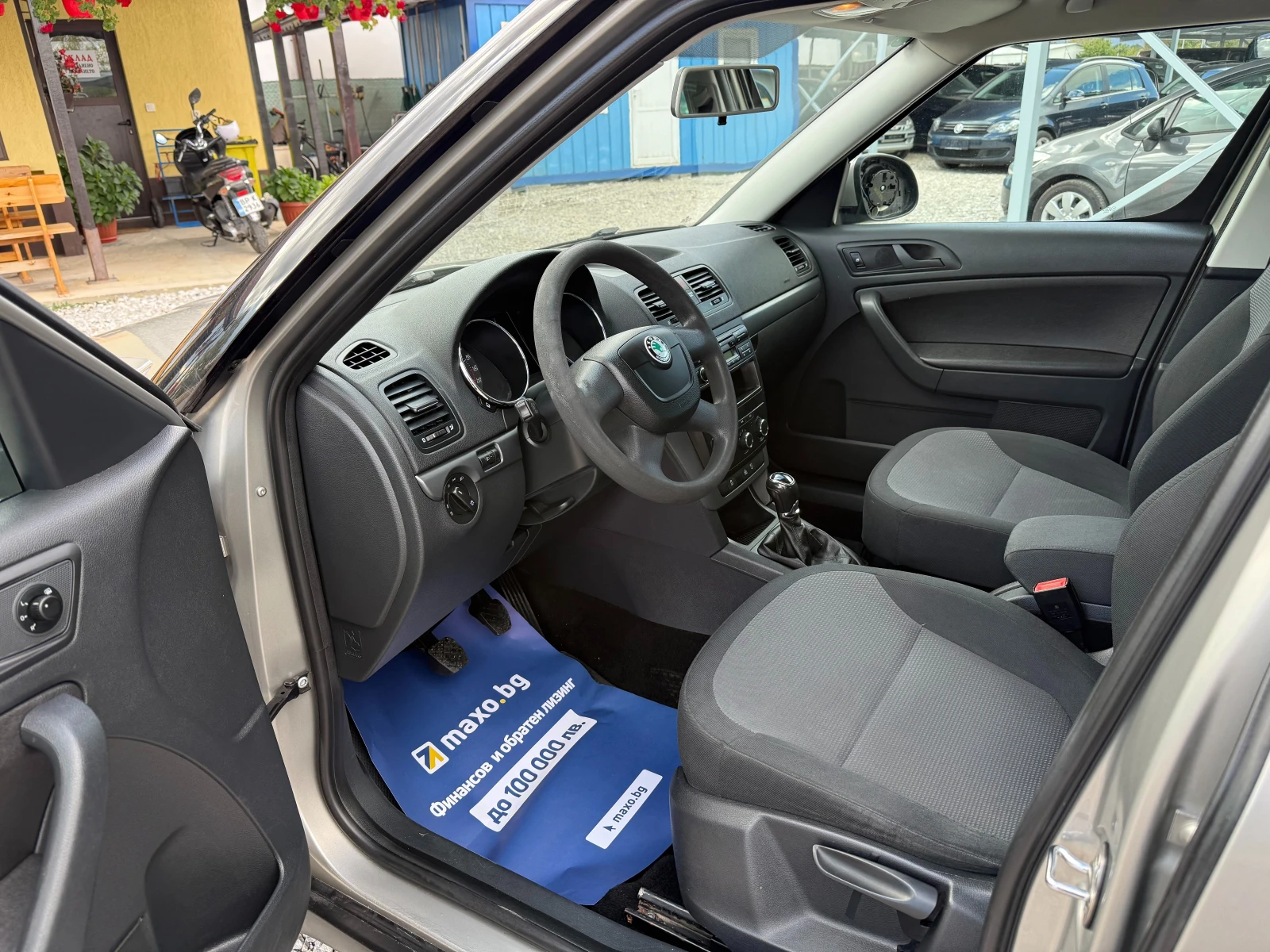 Skoda Yeti 2.0 TDI КЛИМАТИК !! 4X4 !! ЕВРО 5 !!, снимка 11 - Автомобили и джипове - 56244763
