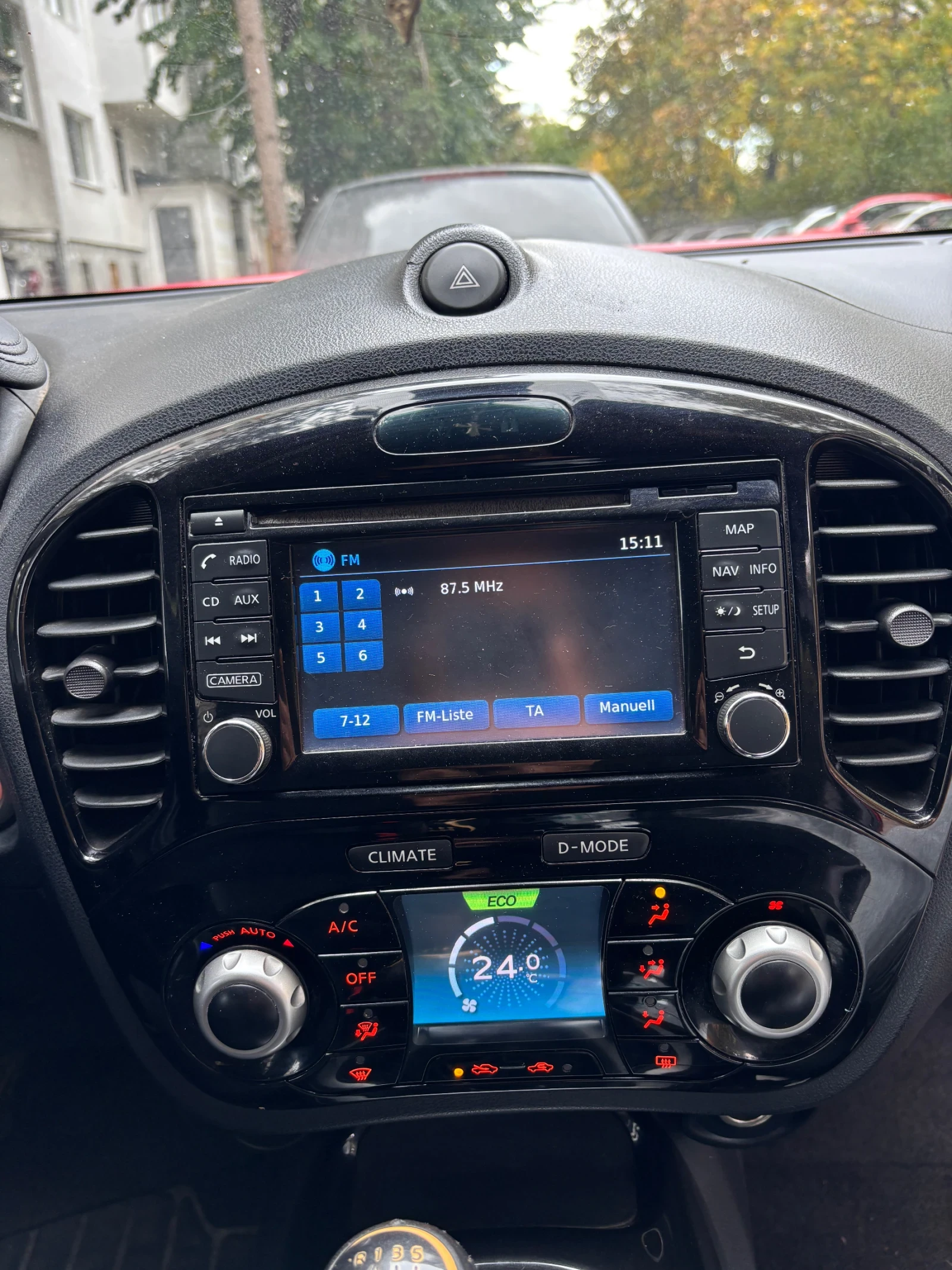 Nissan Juke, снимка 10 - Автомобили и джипове - 56613918