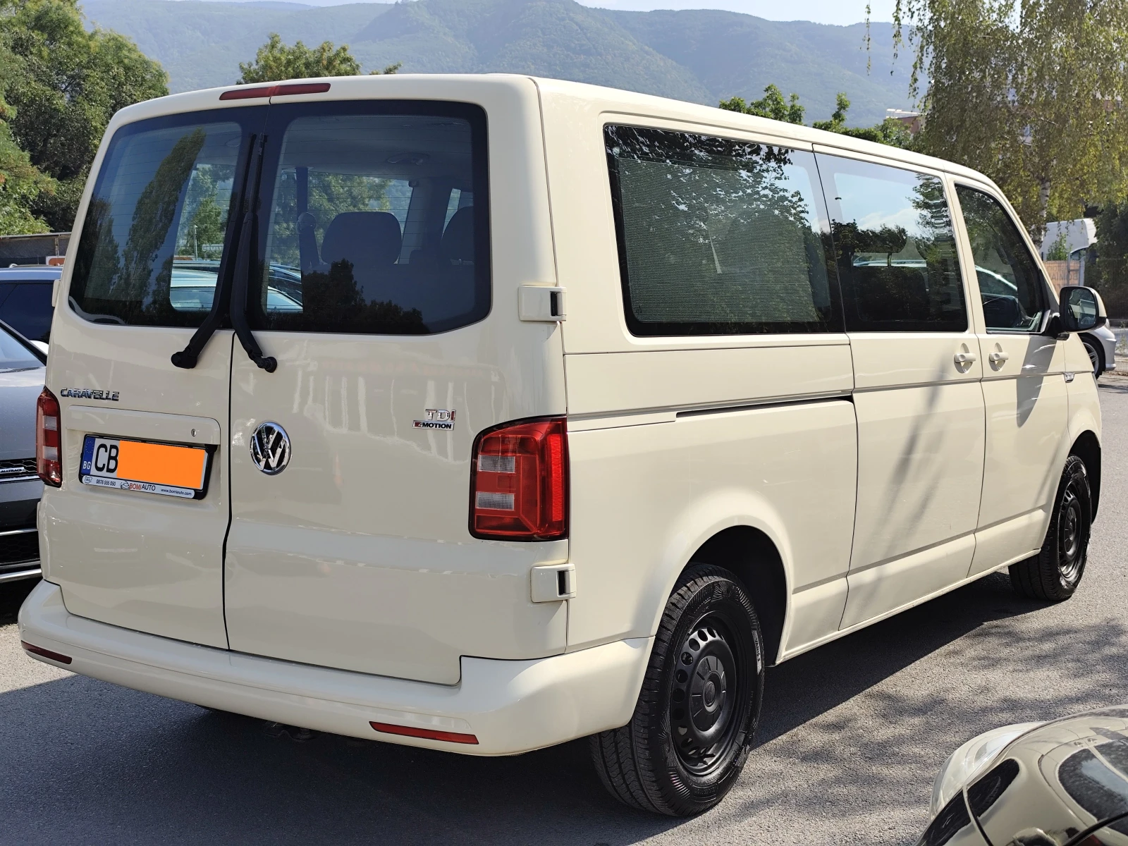 VW Caravelle 2.0TDi* 4X4* NAVI* CAMERA* EURO 6B* , снимка 4 - Бусове и автобуси - 55889162