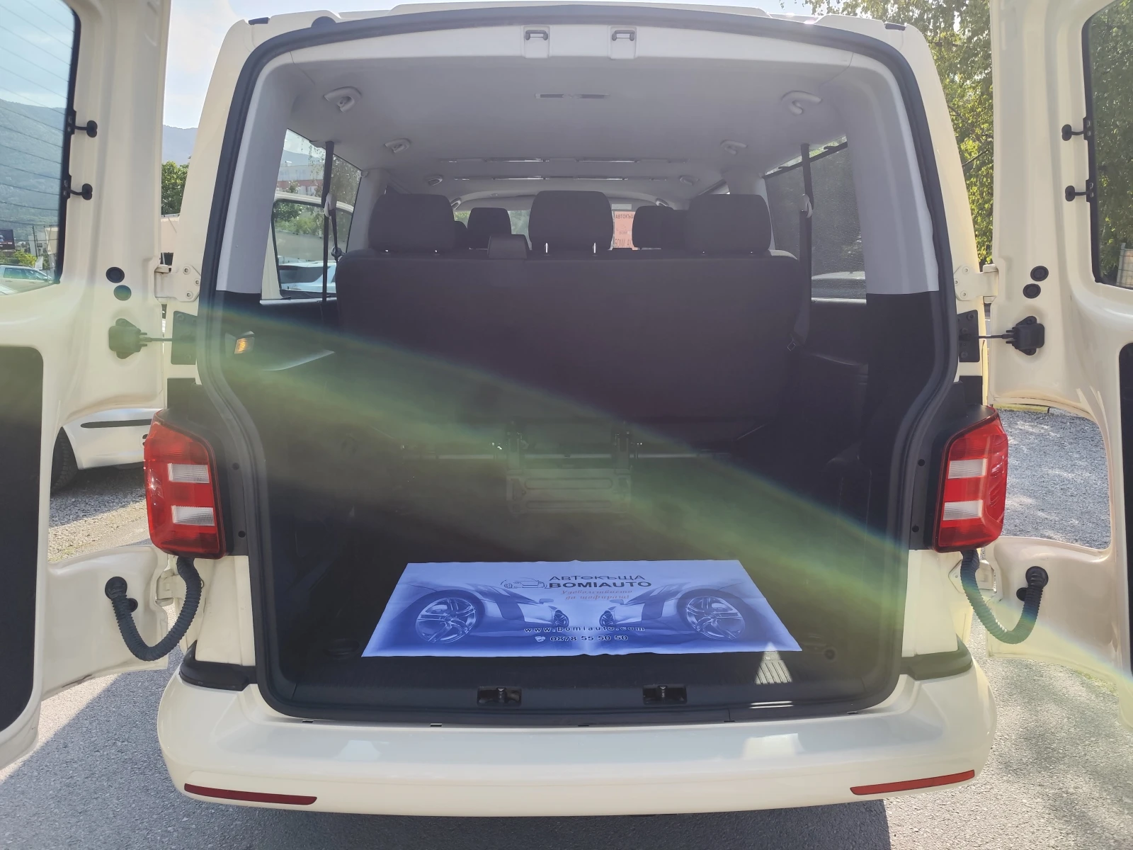 VW Caravelle 2.0TDi* 4X4* NAVI* CAMERA* EURO 6B* , снимка 15 - Бусове и автобуси - 55889162