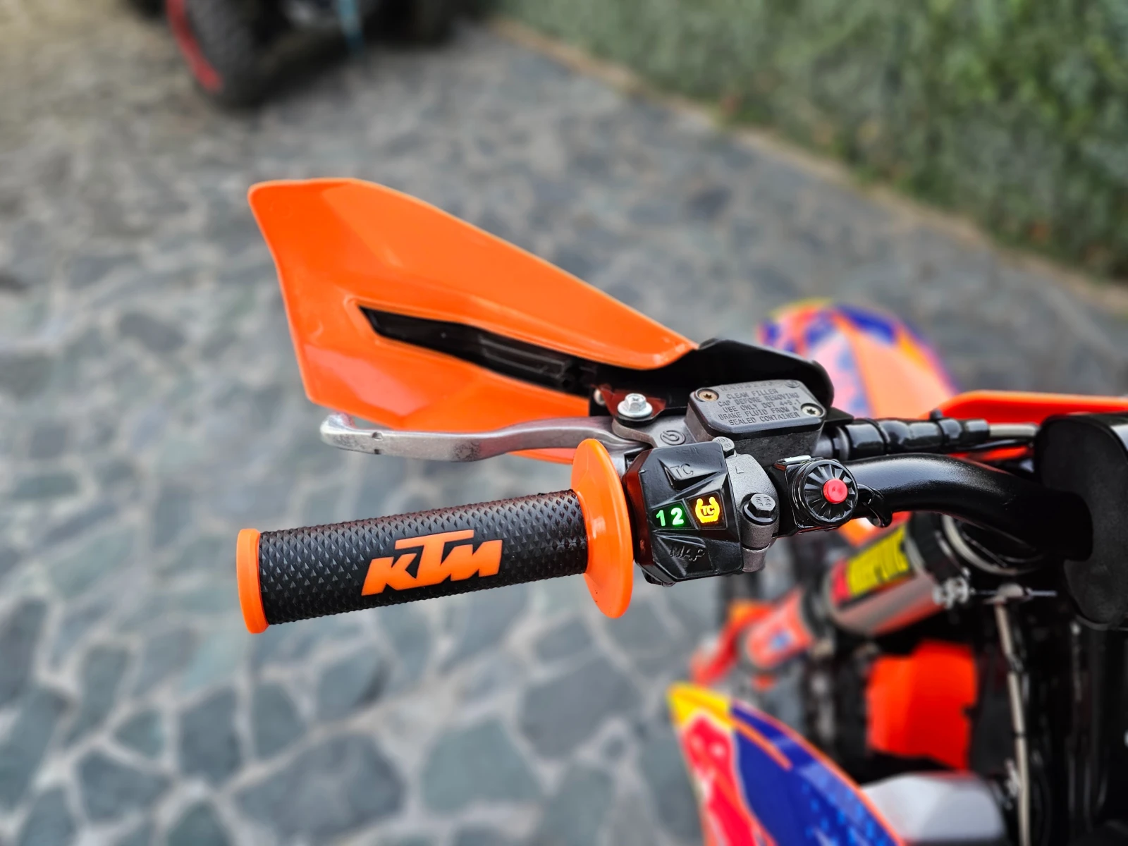 Ktm SX-F 250/СТАРТЕР/2 РЕЖИМА/ТРАКШЪН КОНТРОЛ/ ЛИЗИНГ - изображение 8