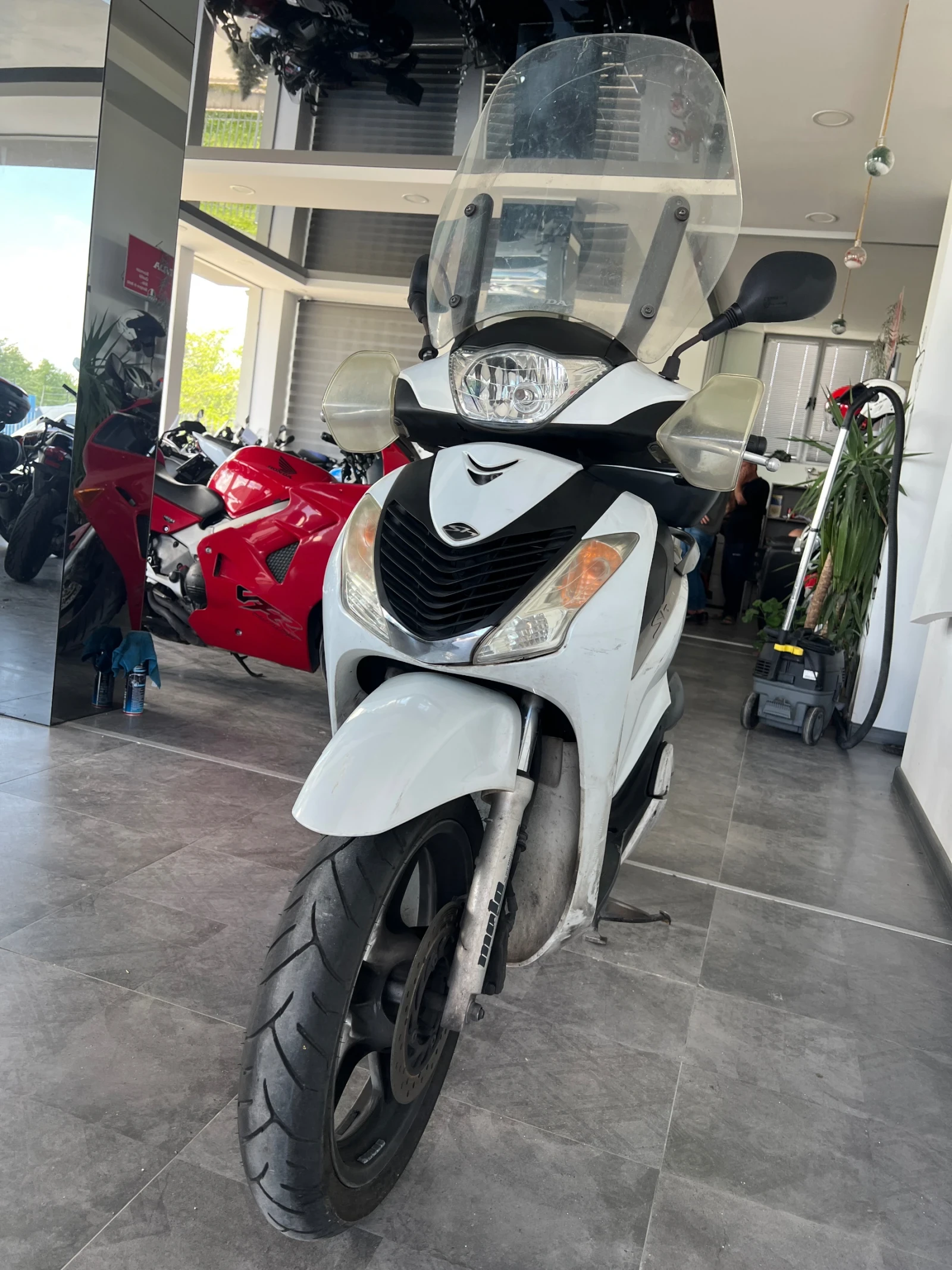 Honda Sh 150 - изображение 2