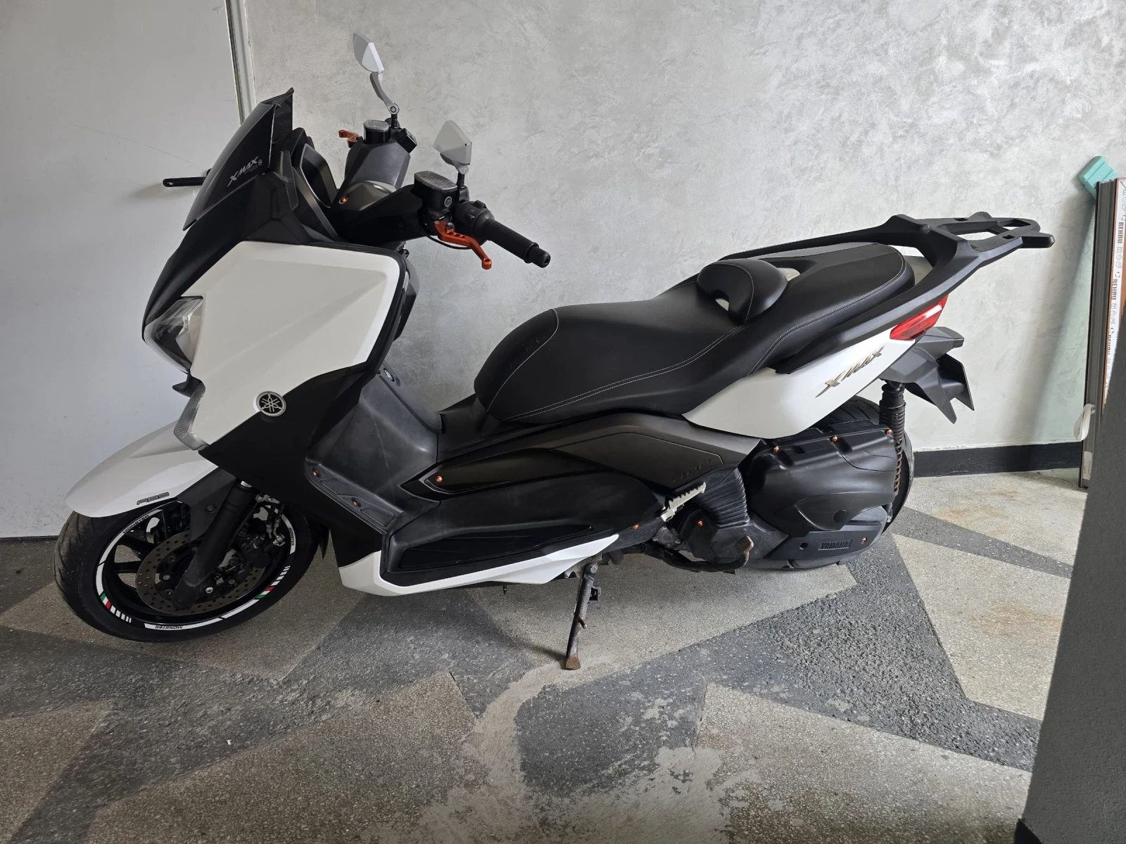 Yamaha X-max 400