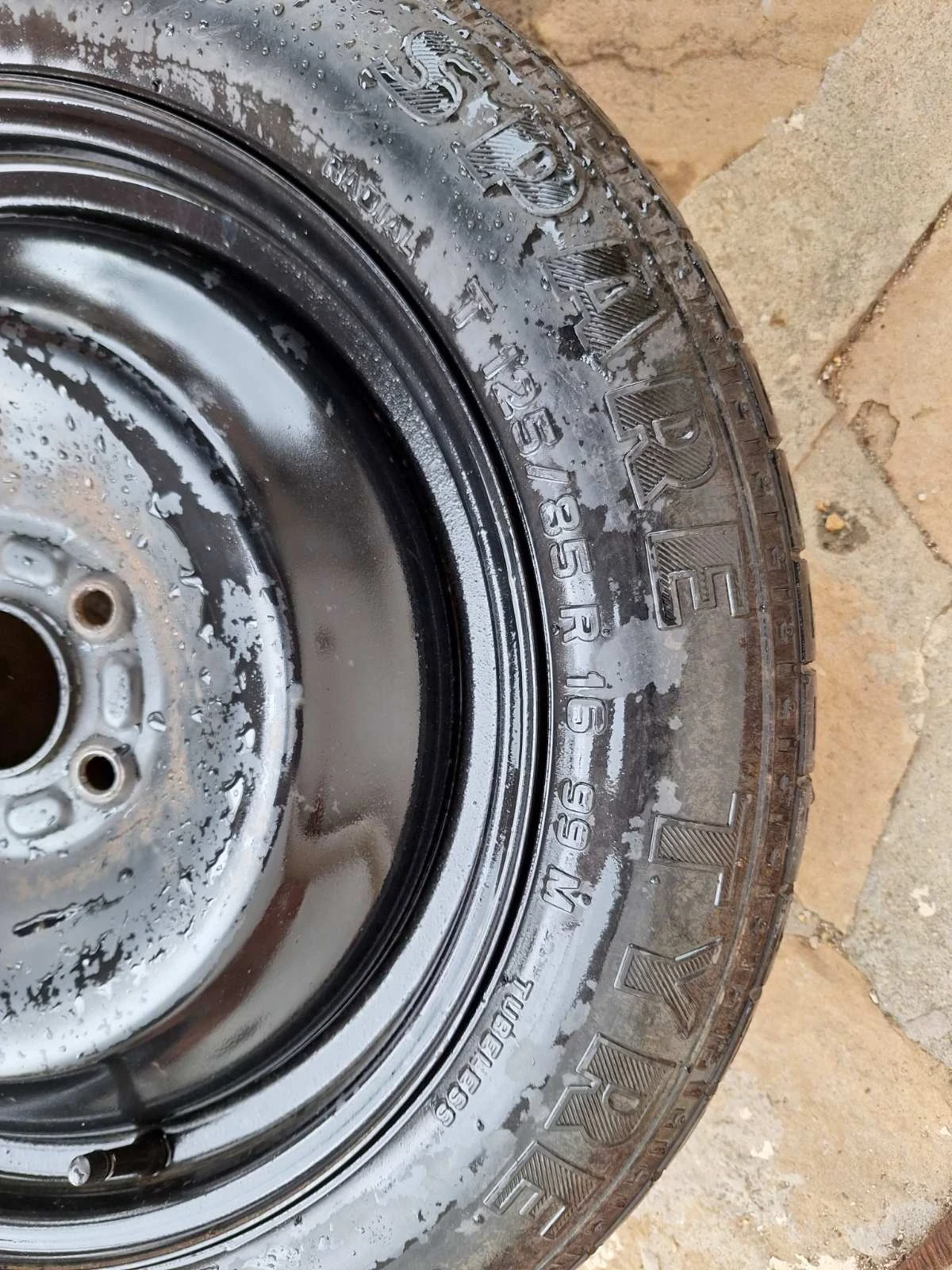 Гуми с джанти Pirelli 125/85R16, снимка 3 - Гуми и джанти - 54038677